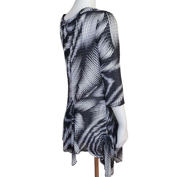 KAKTUS Tunic Size Large Asymmetric Handkerchief Hem black/white Top Mesh Scoop - Picture 3 of 13